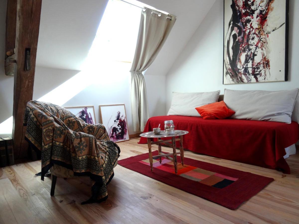 L'Escalier Des Reves Bed and Breakfast Saint-Sauveur-en-Puisaye Buitenkant foto