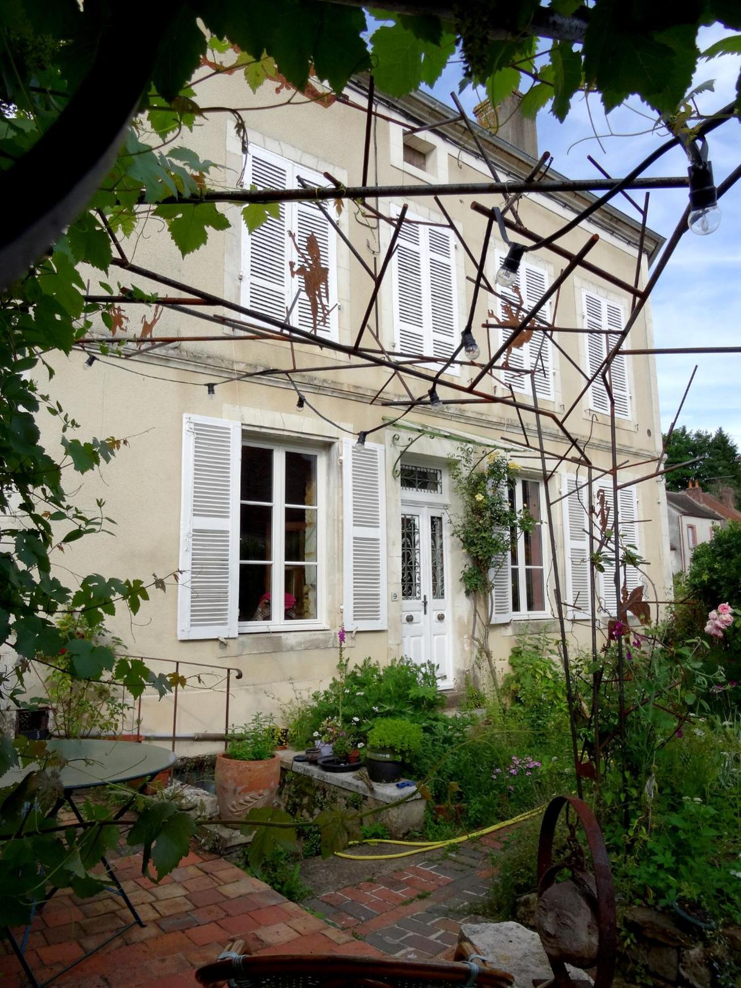 L'Escalier Des Reves Bed and Breakfast Saint-Sauveur-en-Puisaye Buitenkant foto